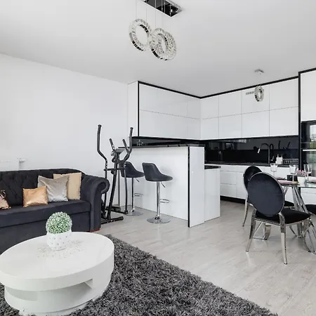 Cracow Pradnik Spacious & Family With 3 Bedroom By Renters Prestige