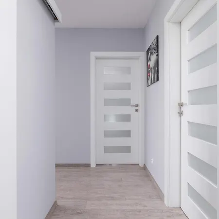 Apartment Cracow Pradnik Spacious & Family With 3 Bedroom By Renters Prestige