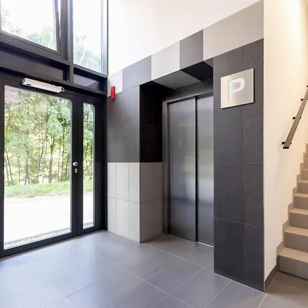 Apartment Cracow Pradnik Spacious & Family With 3 Bedroom By Renters Prestige