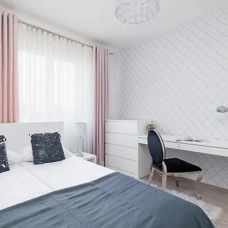 Cracow Pradnik Spacious & Family With 3 Bedroom By Renters Prestige Apartment Krakow