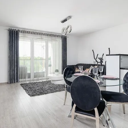 Apartment Cracow Pradnik Spacious & Family With 3 Bedroom By Renters Prestige *