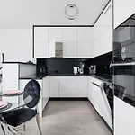 Cracow Pradnik Spacious & Family With 3 Bedroom By Renters Prestige